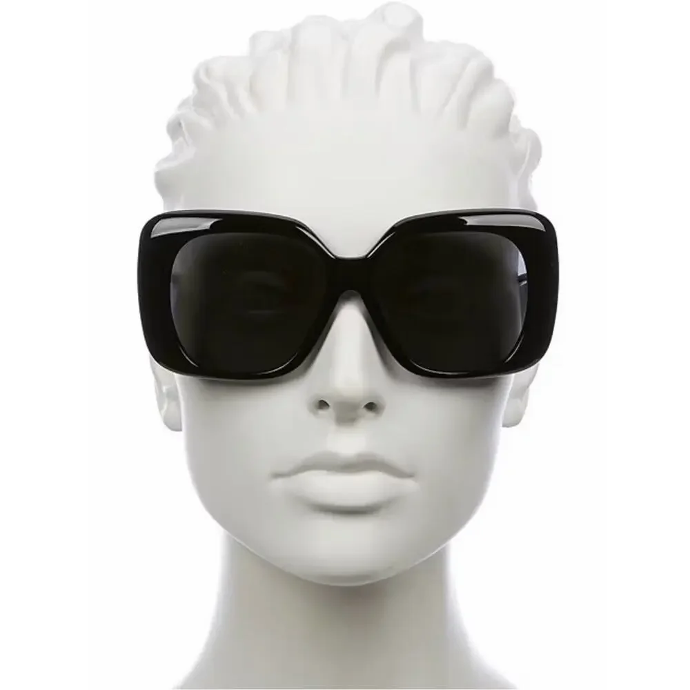 New Versace VE4499U GB1/87 Black Square Sunglasses Gold Medusa Logo